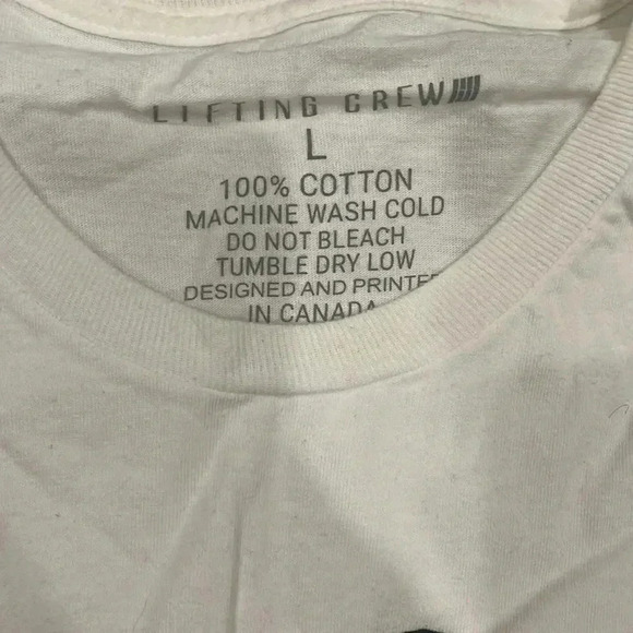 ❤️2/$30❤️[L]Lifting  Crew Novelty White SS Shirt - Picture 2 of 3